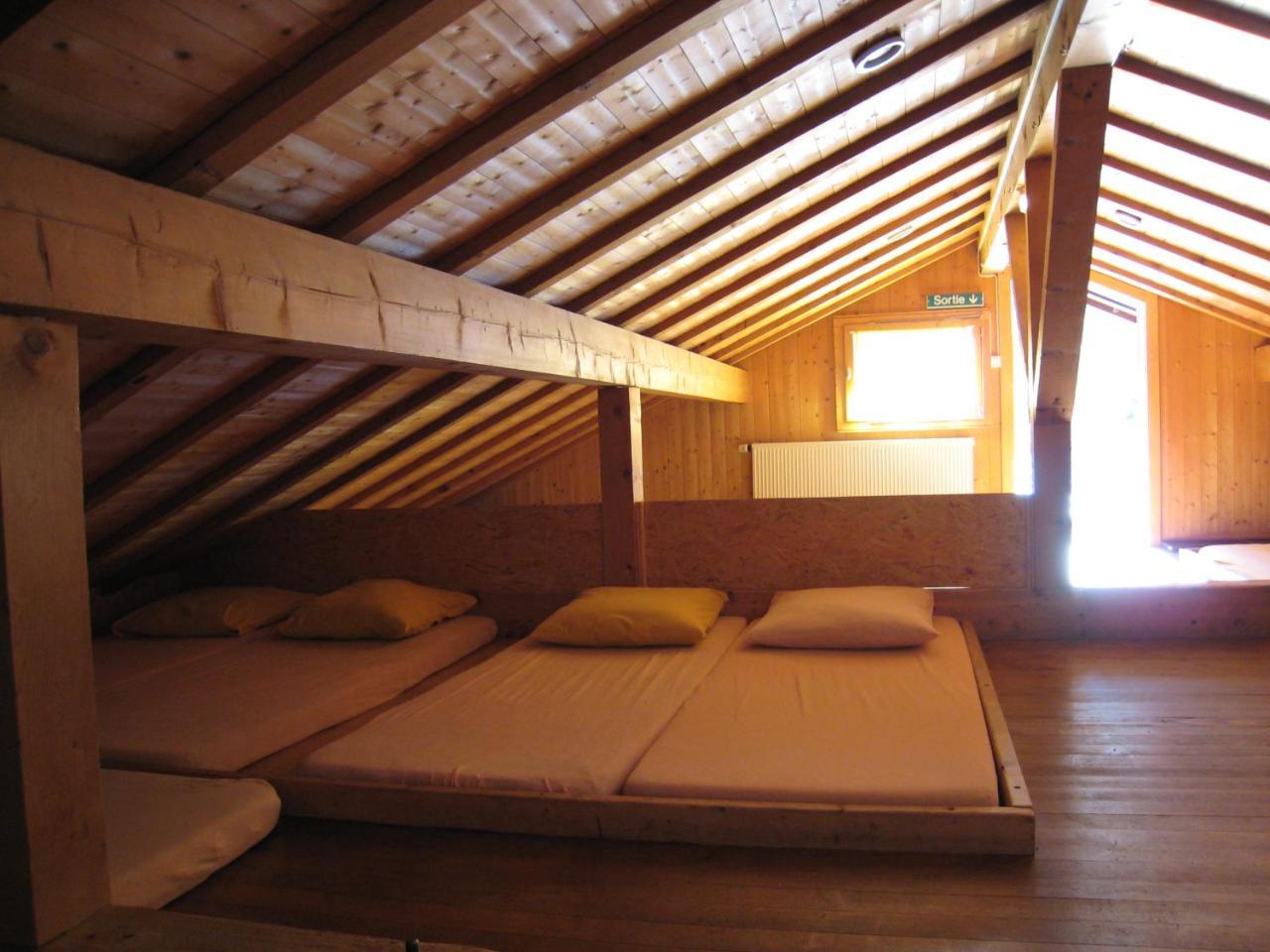 Dortoir Moubra Hostel Crans-Montana Kültér fotó